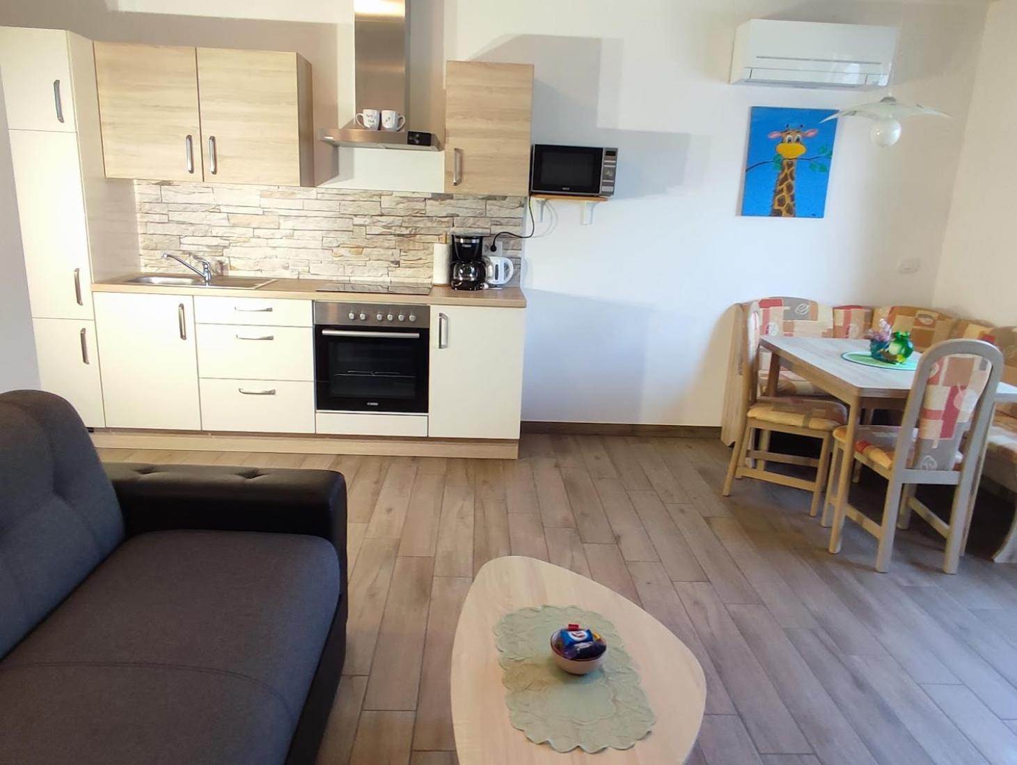 Apartments And Wellness Jelovca رادوفيتْسا المظهر الخارجي الصورة